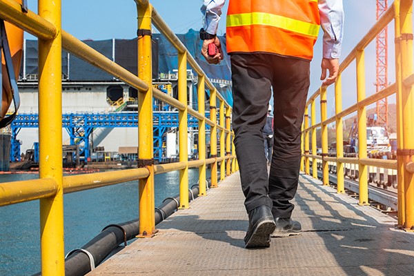 What Are Passive Fall Protection Systems and What Options Do You Need for Your Worksite?