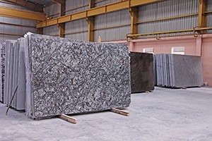 Safer Handling of Granite and Marble Slabs 